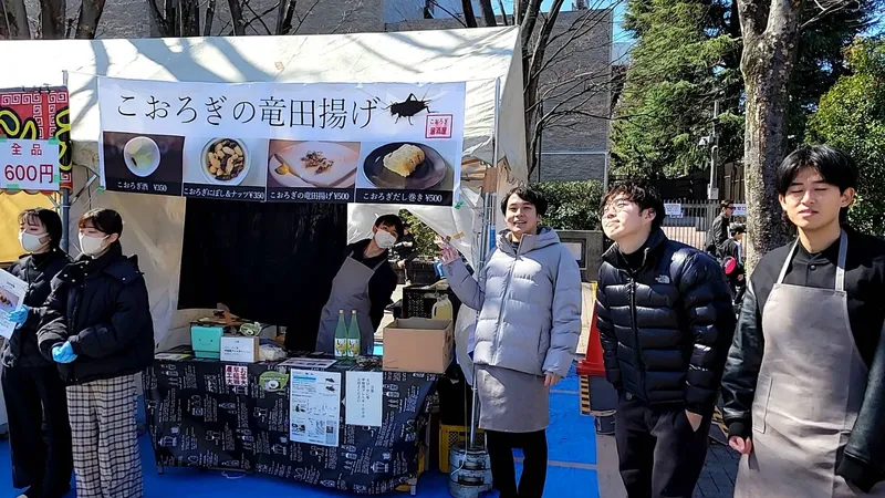 コオロギ食屋台